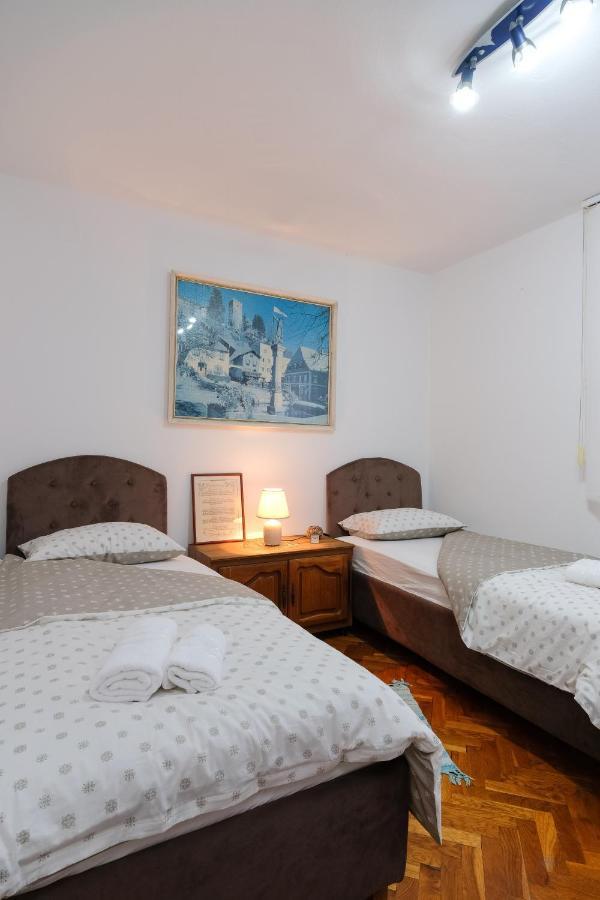 The Cosmic Gate Apartments Високо Екстериор снимка