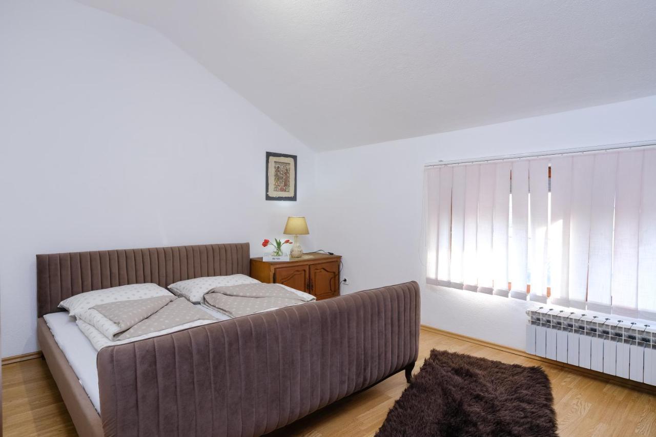 The Cosmic Gate Apartments Високо Екстериор снимка