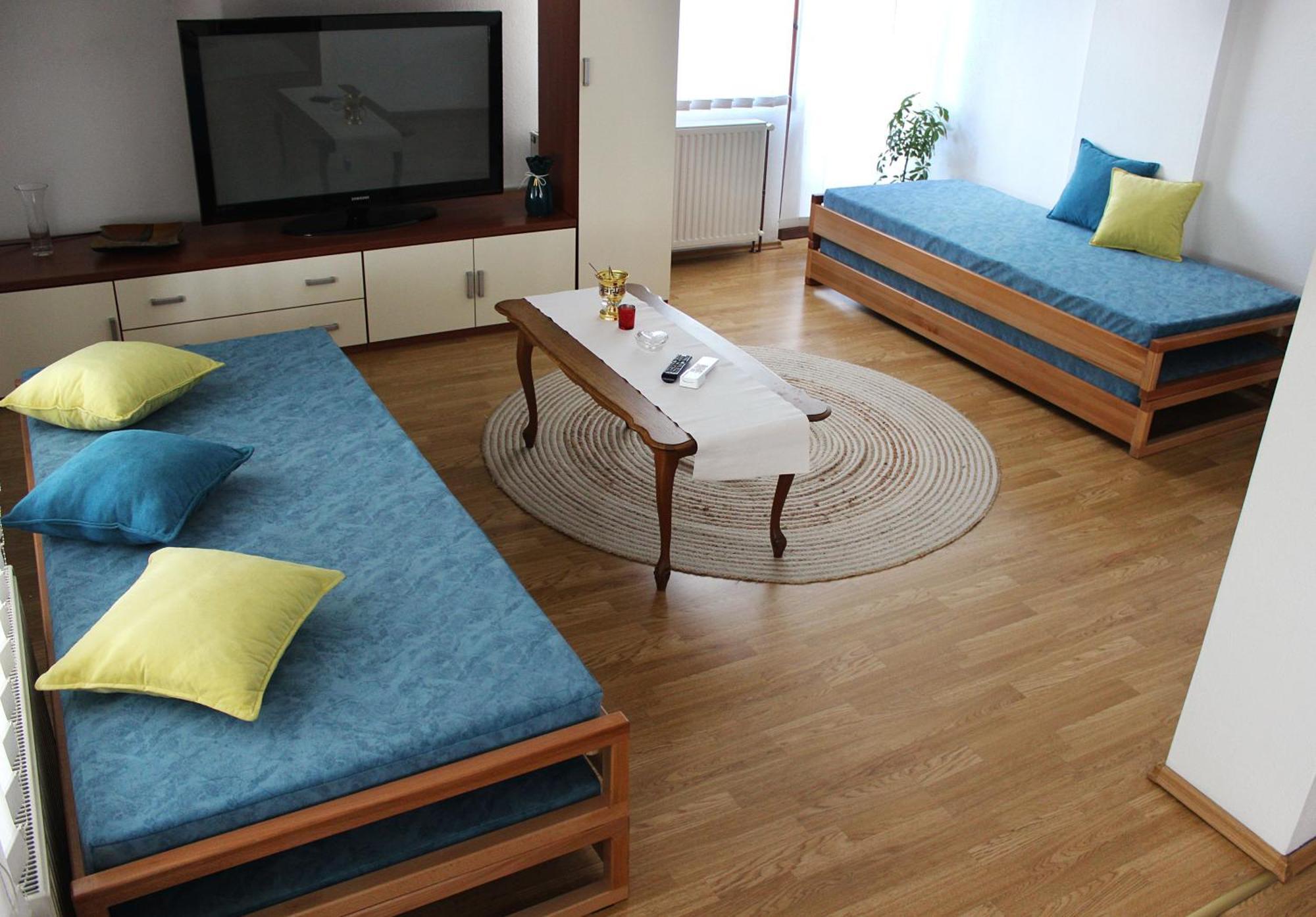 The Cosmic Gate Apartments Високо Екстериор снимка